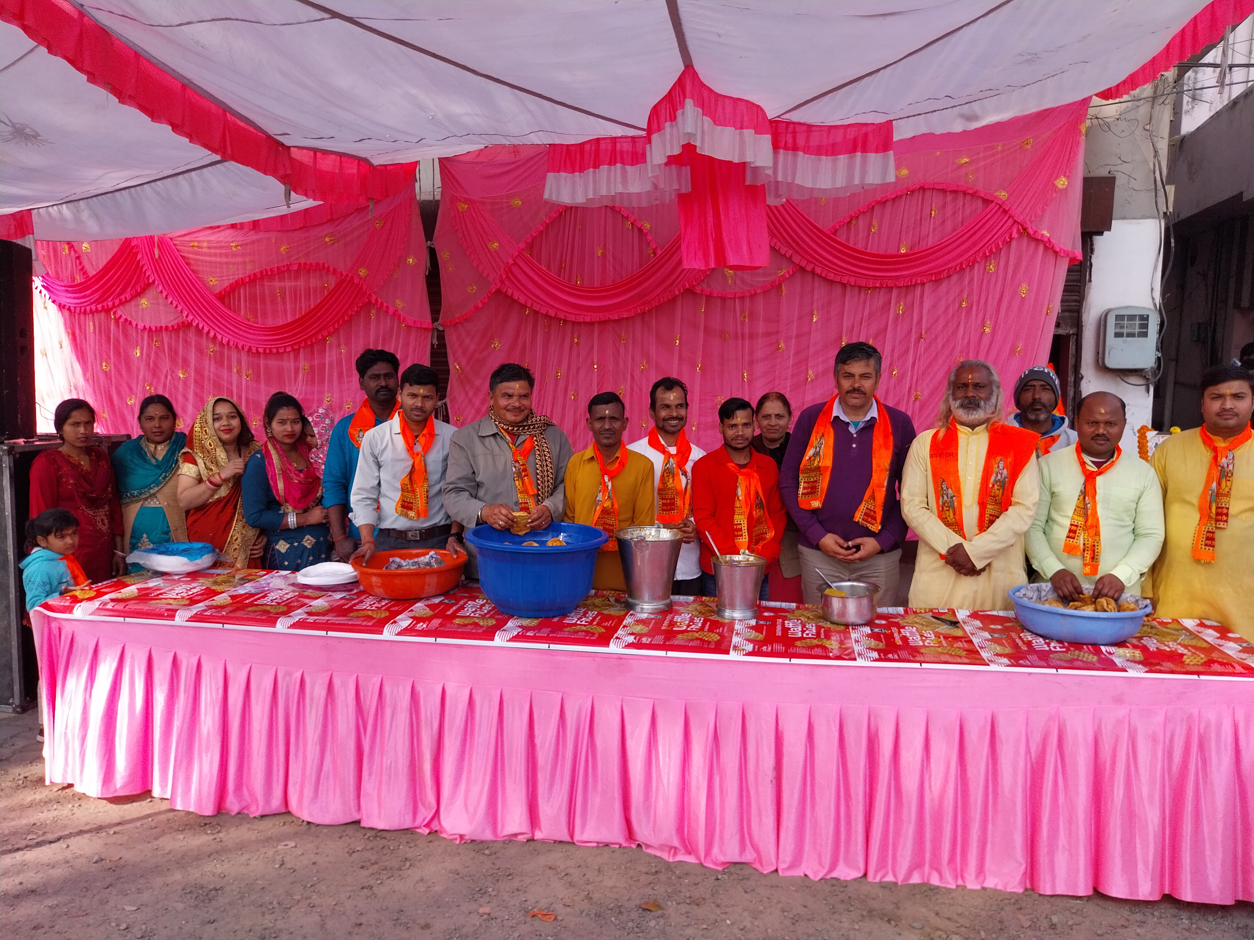 Huge langar organized in Garhshankar on the occasion of the first anniversary of Shri Ram Mandir